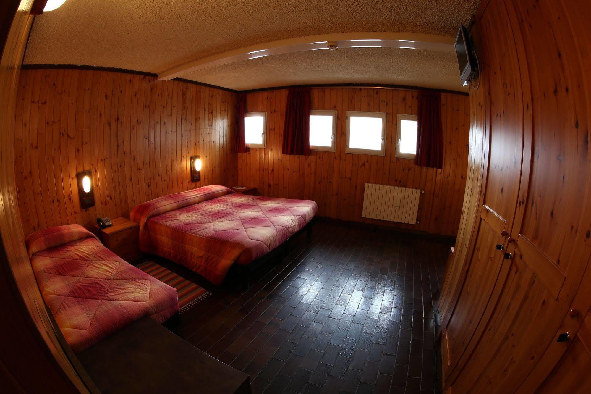 Albergo Quarto Pirovano Passo Stelvio Exterior foto